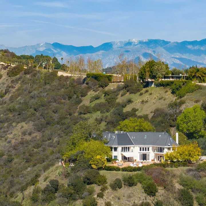 Hilltop View of Heather Dubrow’s Former CA Home