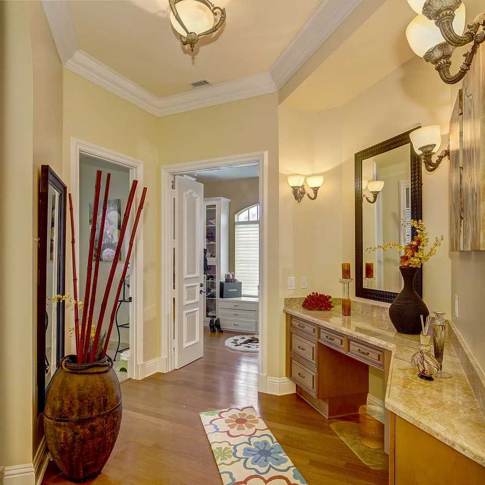 Vanity Area in Daunte Culpepper’s Former FL Home