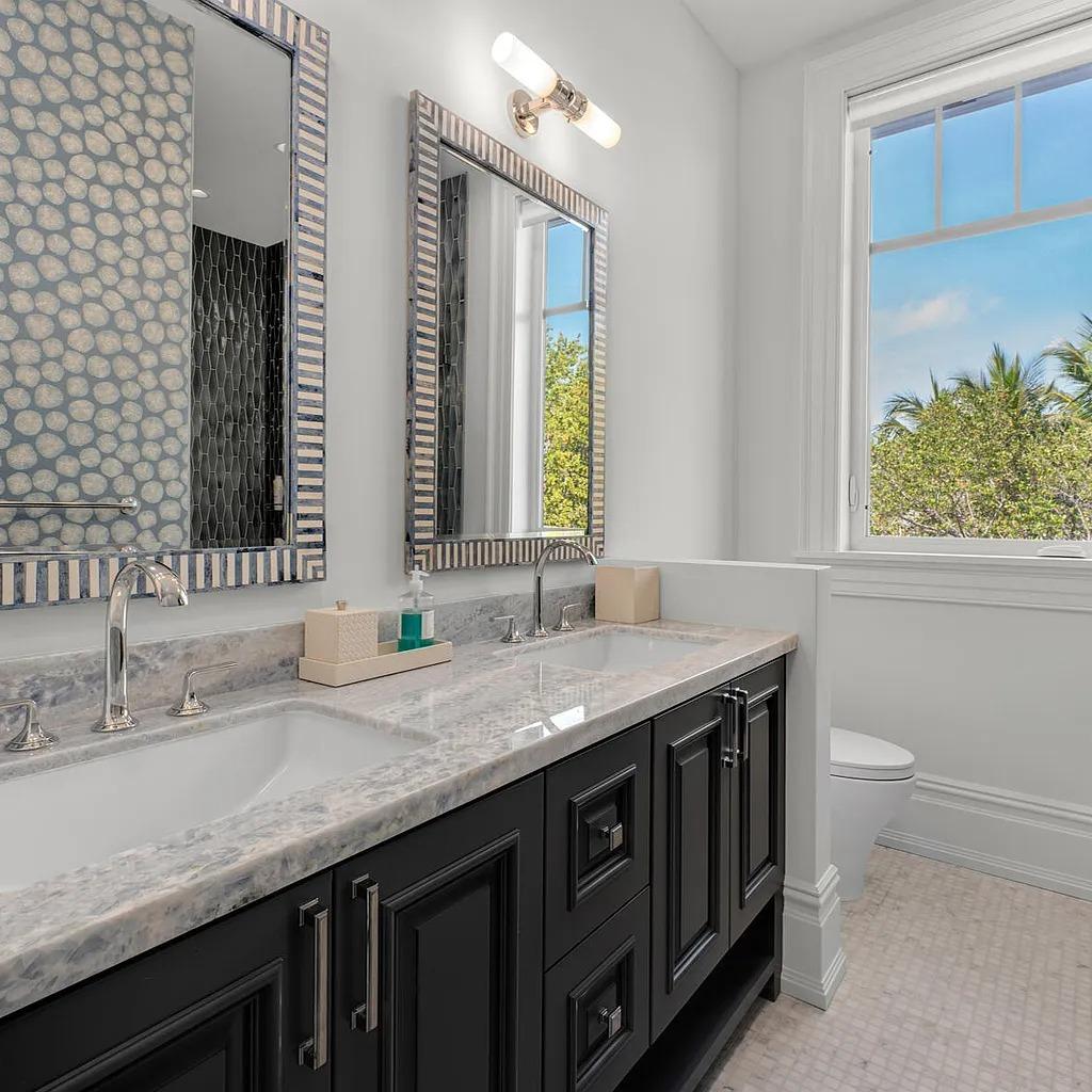 Bathroom in Dave Portnoy’s Former FL Home