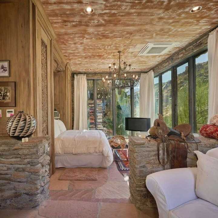Bedroom in Suzanne Somers’ Former CA Home