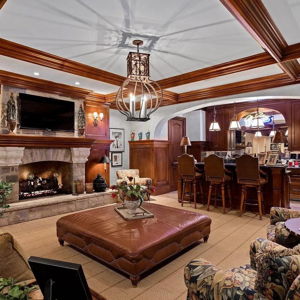 Living Area in Alan Jackson’s Former TN Home