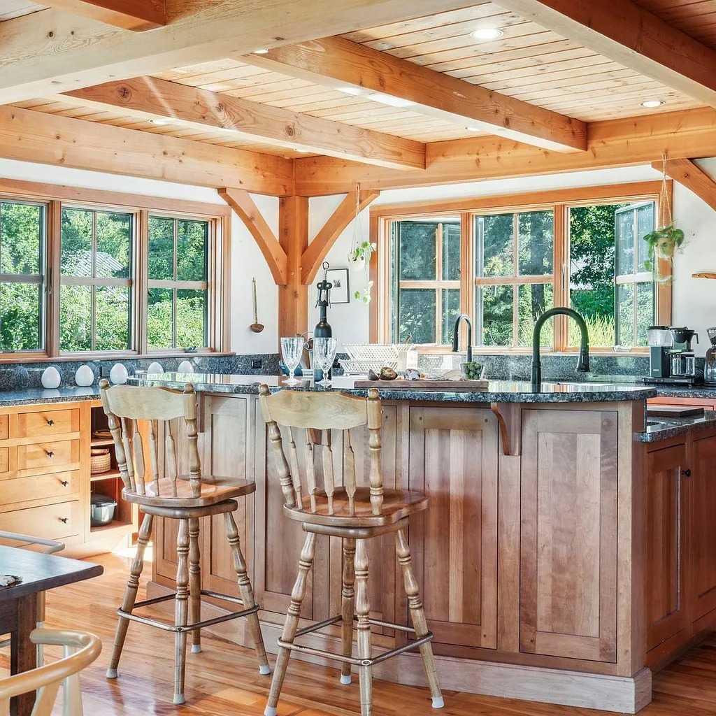 Kitchen in Ghislaine Maxwell NH Hideaway