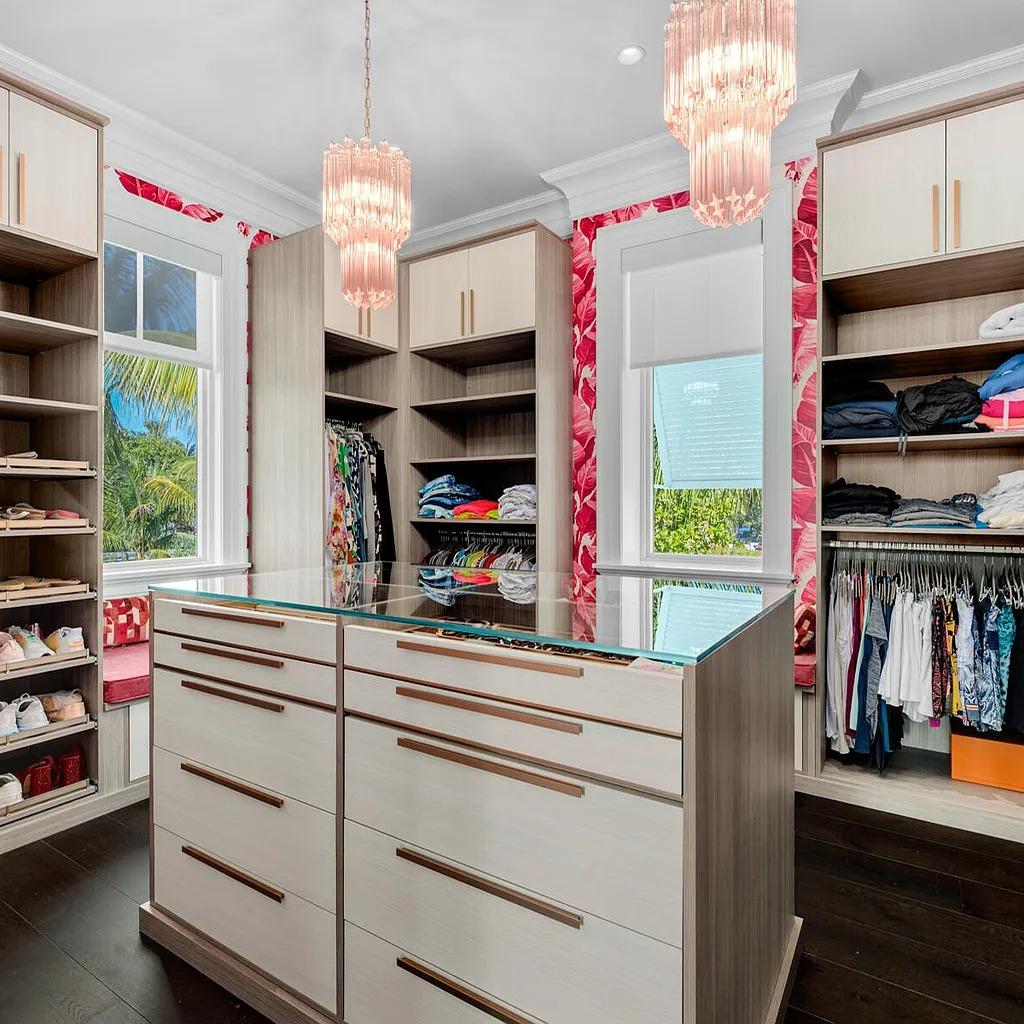Walk-In Closet in Dave Portnoy’s Former FL Home
