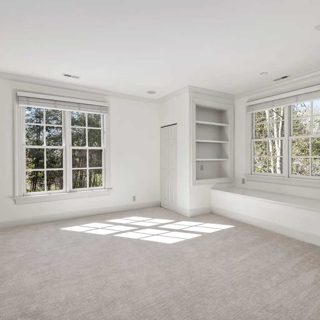 Bedroom in Trisha Yearwood’s Former TN Home