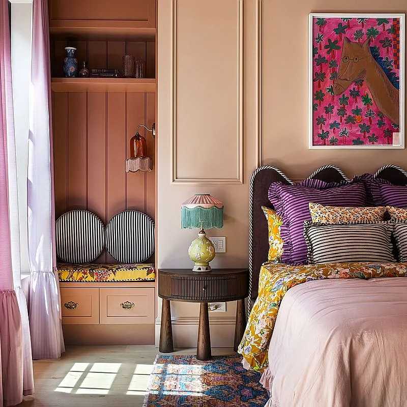 Bedroom in Ellen Barkin’s Former N.Y.C. Townhouse