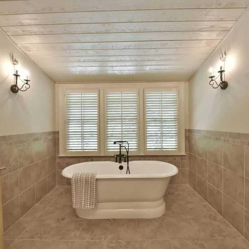 Soaking Tub in Kirk Cousins’ GA Home