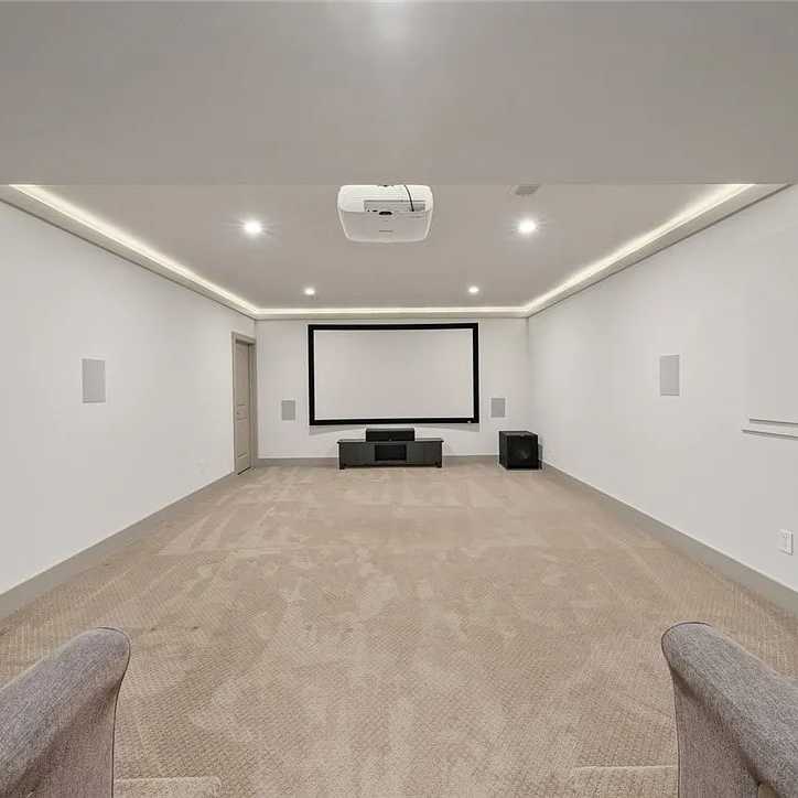 Home Theater in Baker Mayfield’s Former OH Home