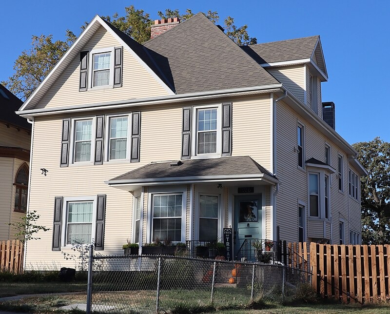 Brando's Childhood Home