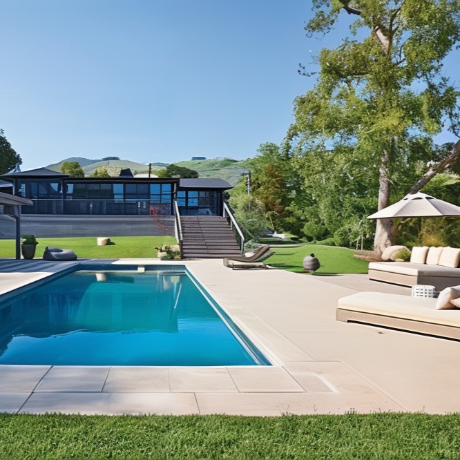 Liam Hemsworth’s Former Malibu Home