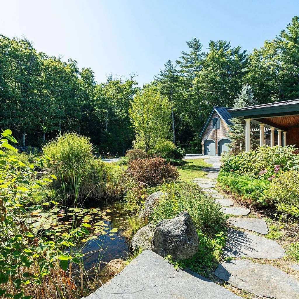 Garden Pond of Ghislaine Maxwell NH Hideaway