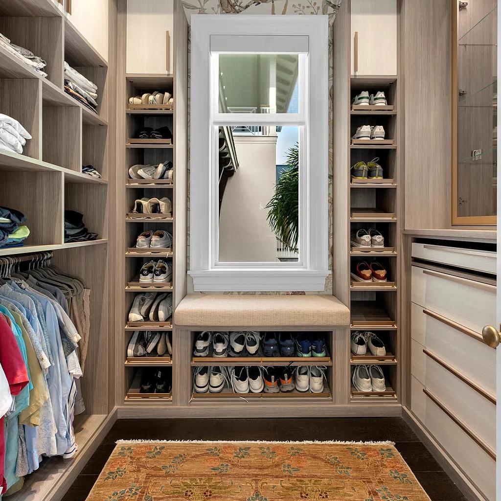 Walk-In Closet in Dave Portnoy’s Former FL Home
