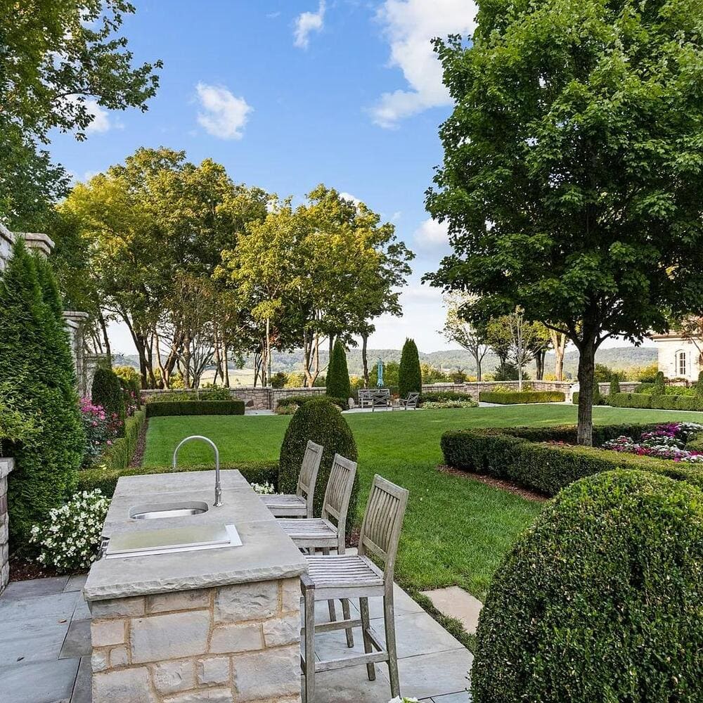 Backyard of Alan Jackson’s Former TN Home