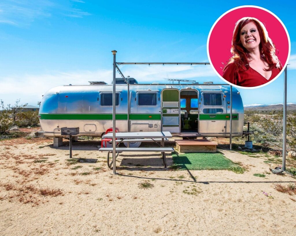 Kate Pierson's Mojave Desert retreat