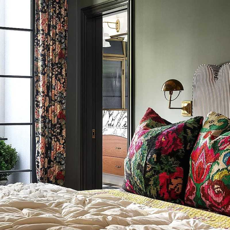 Bedroom in Ellen Barkin’s Former N.Y.C. Townhouse