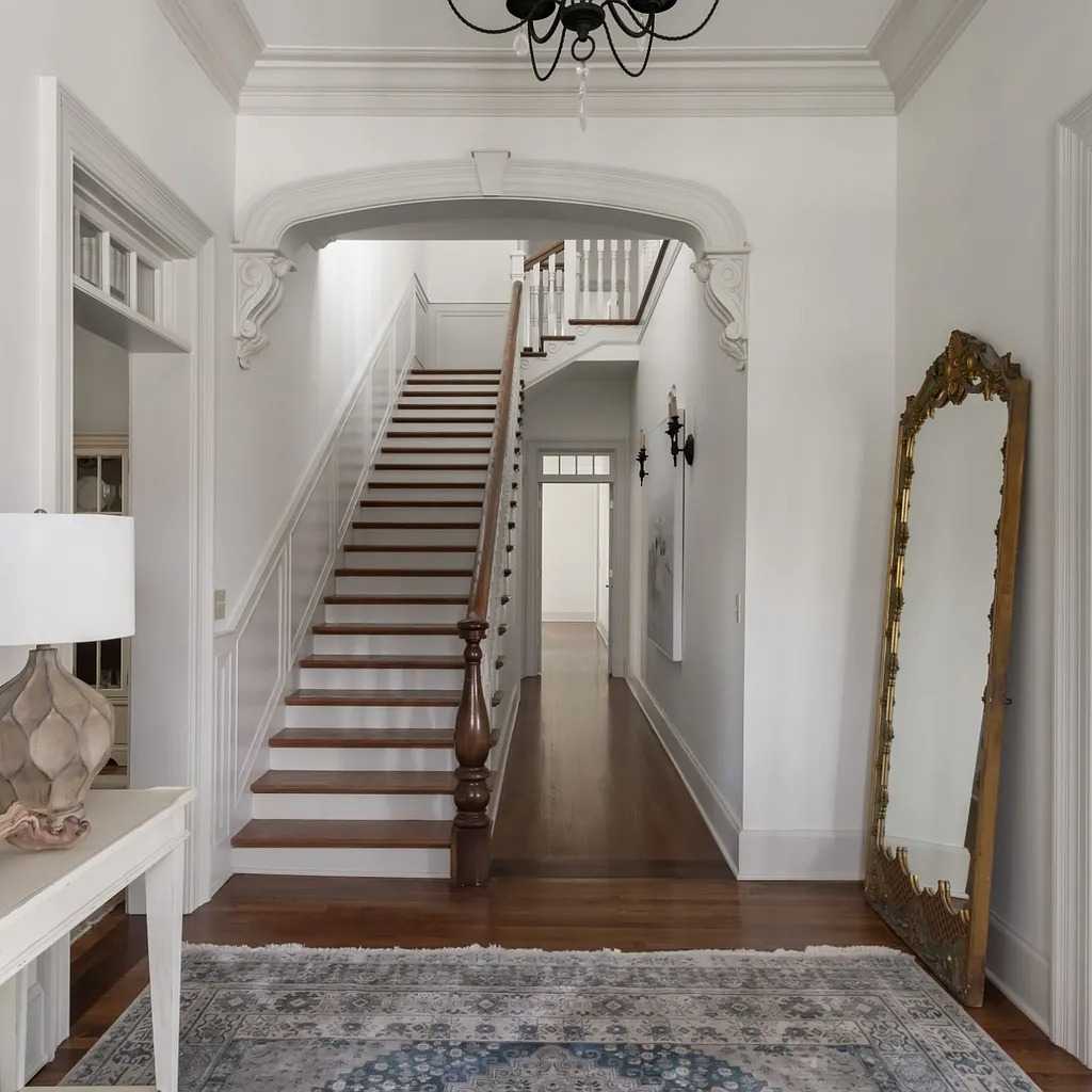 Grand Staircase in Trisha Yearwood’s Former TN Home