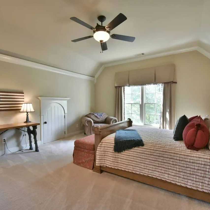 Bedroom in Kirk Cousins’ GA Home