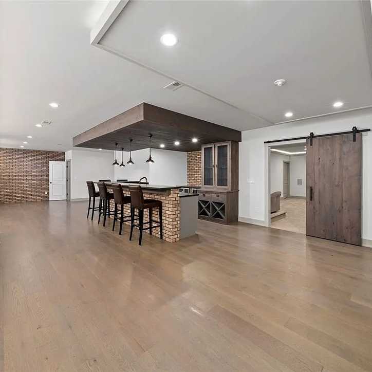 Entertainment Bar in Baker Mayfield’s Former OH Home