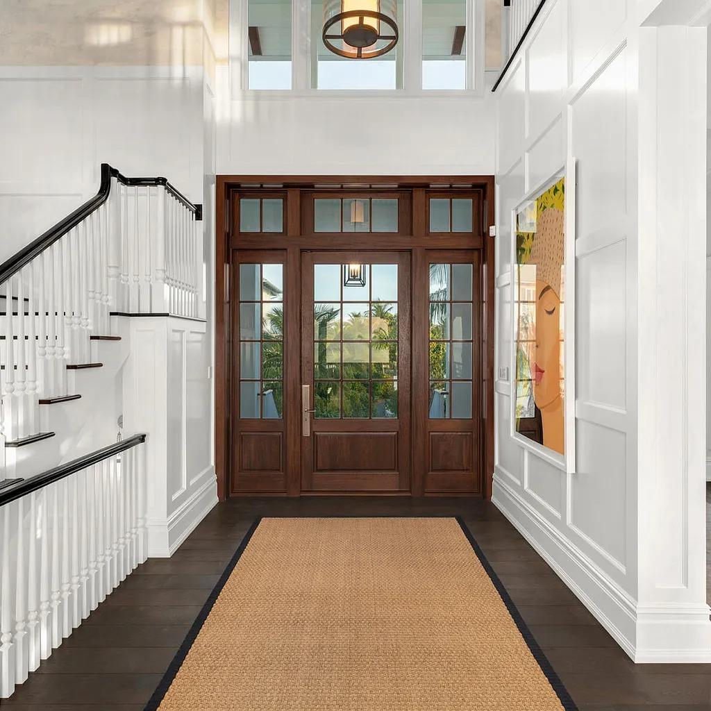 Foyer in Dave Portnoy’s Former FL Home