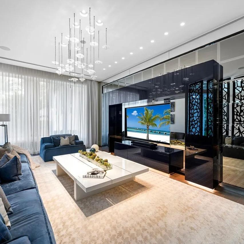 Cozy Lounge in The Weeknd’s FL Home