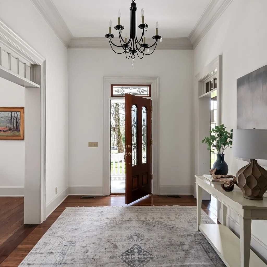 Entryway in Trisha Yearwood’s Former TN Home