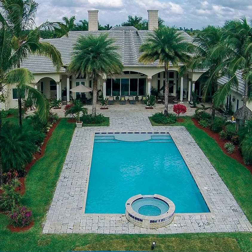 Backyard Pool of Daunte Culpepper’s Former FL Home