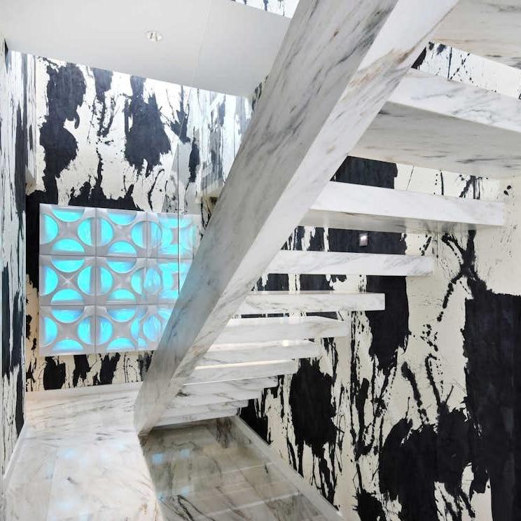 Stairway in Gwen Stefani’s Former CA Home