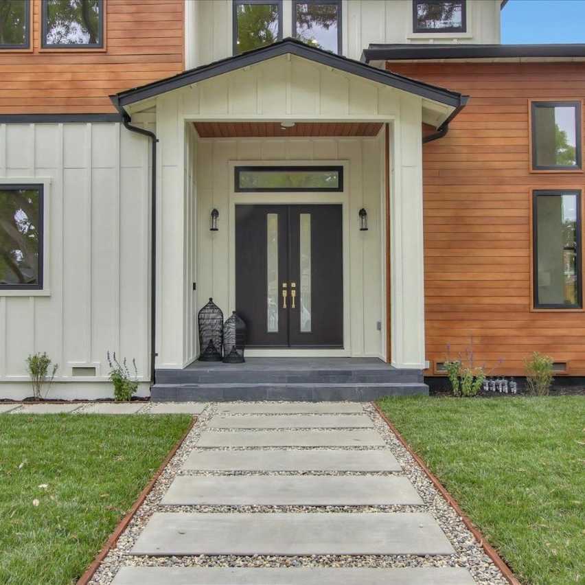 Pathway of Fred Warner’s CA Home