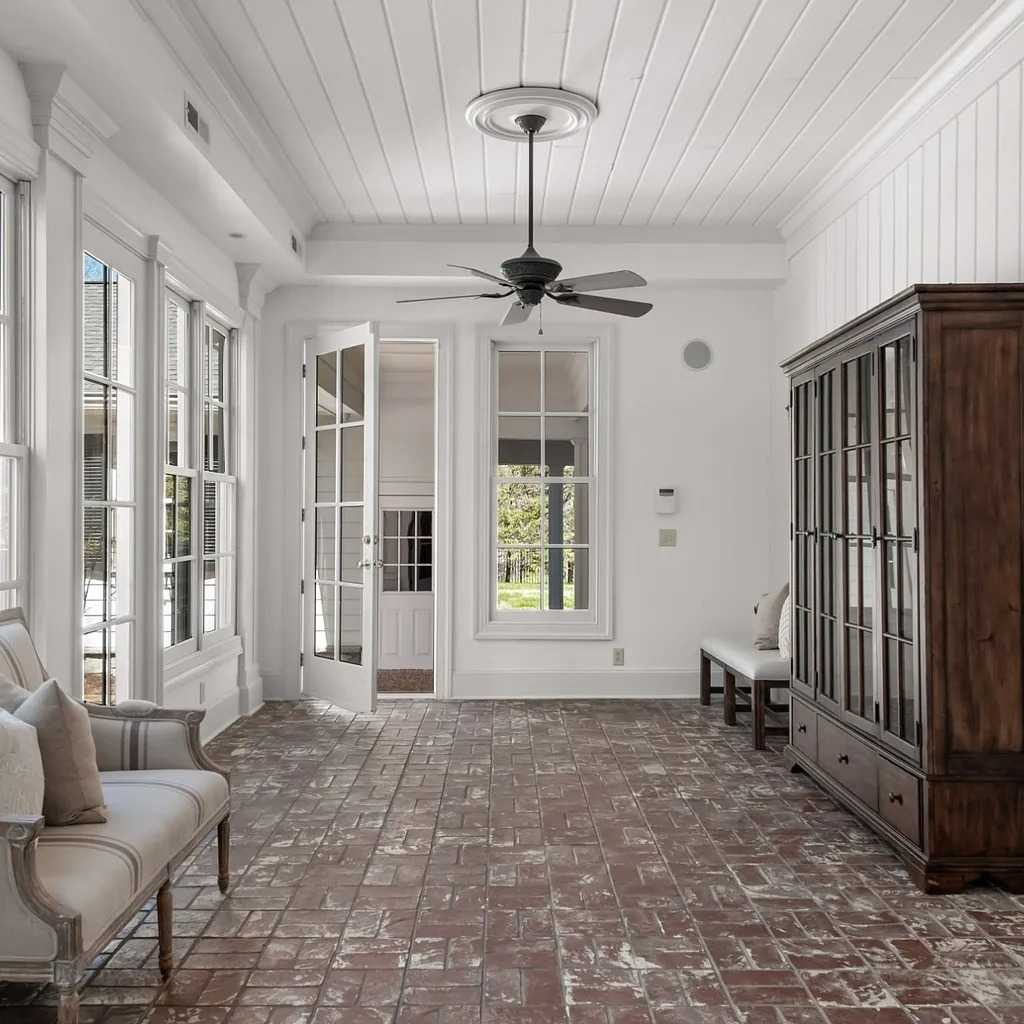 Sunroom in Trisha Yearwood’s Former TN Home