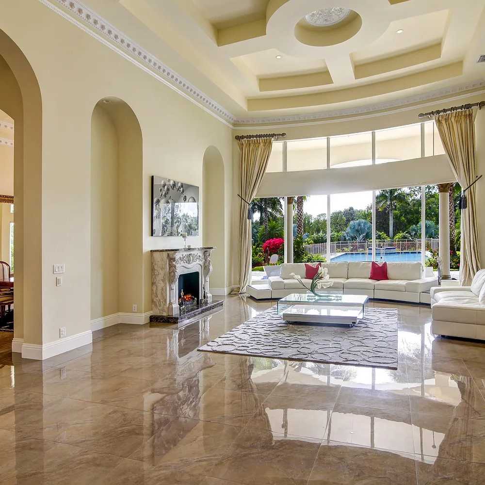 Living Room in Daunte Culpepper’s Former FL Home