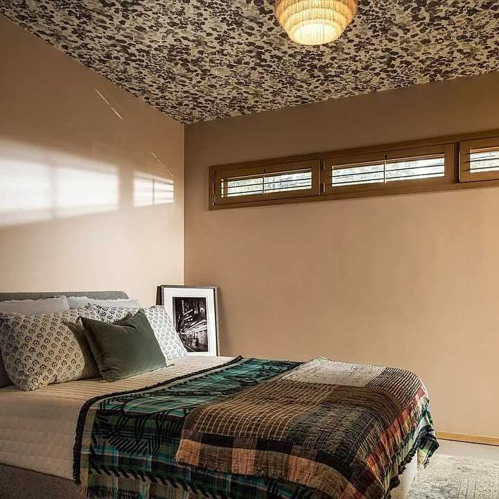 Bedroom in Sarah Paulson’s Former CA Home