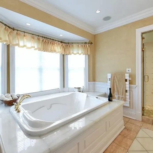 Bathroom in Teresa Giudice and Luis Ruelas’ NJ Home