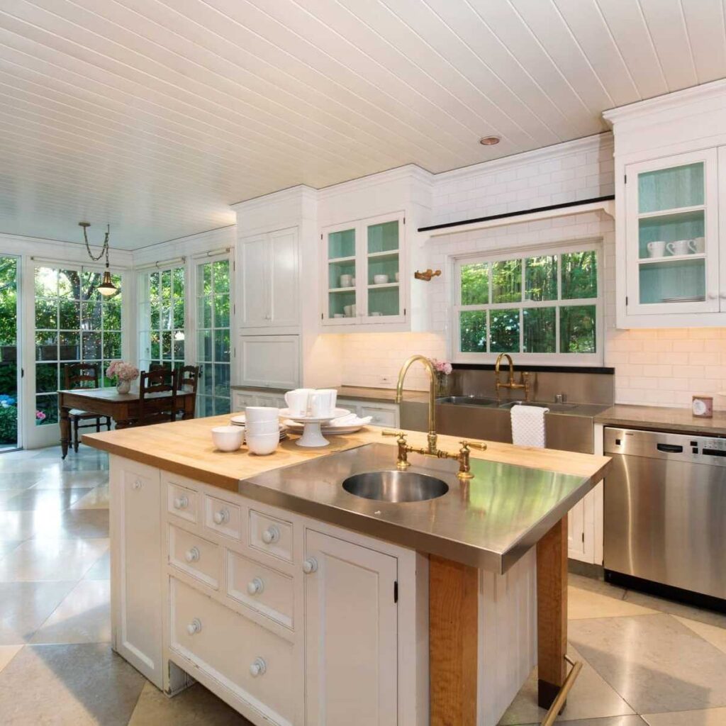 Kitchen in Jennifer Lawrence’s Former CA Home