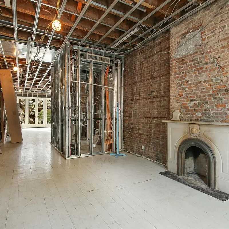 Under Renovation in Daniel Craig and Rachel Weisz’s NYC Home