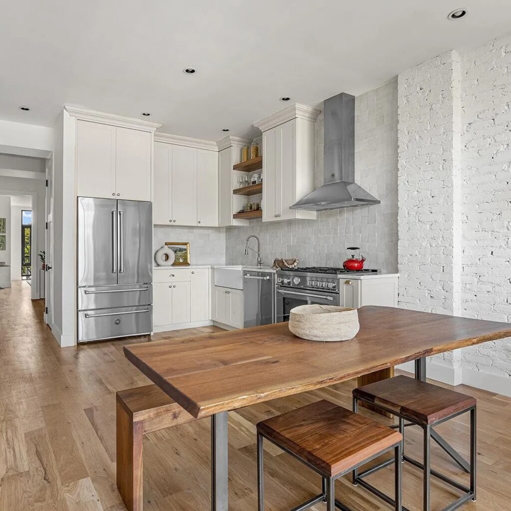 Kitchen in Sarah Snook’s NYC Condo
