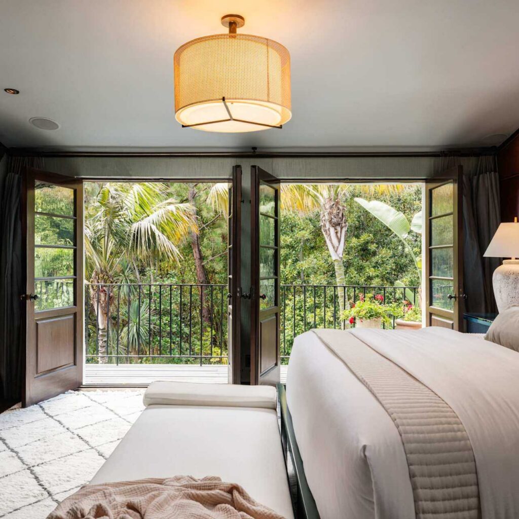 Bedroom in Johnny Galecki’s Former CA Home