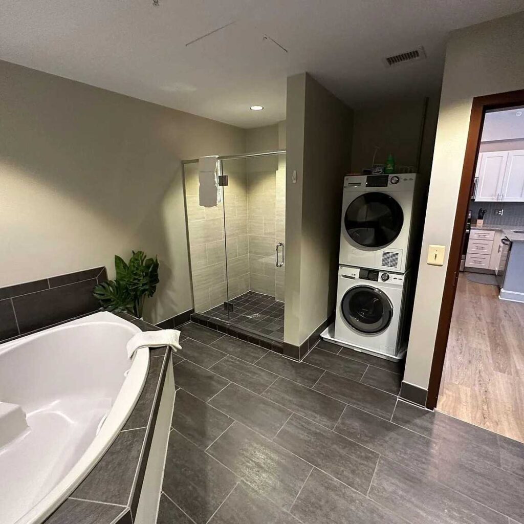 Woody Harrelson Eco-hotel