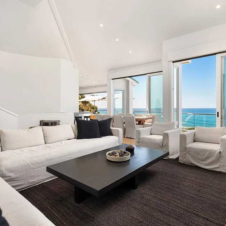 Open Living Space in Leonardo DiCaprio’s CA Home