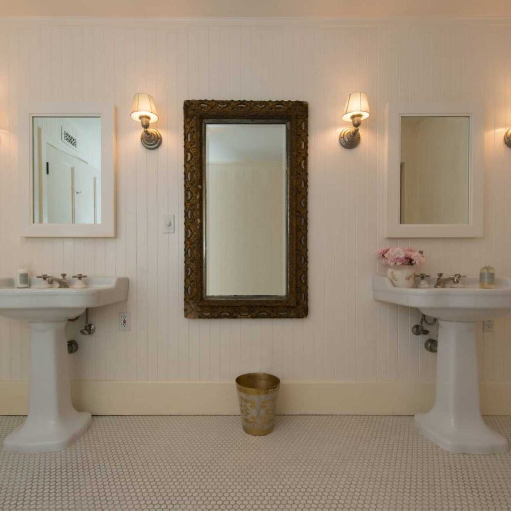 Bathroom in Jennifer Lawrence’s Former CA Home
