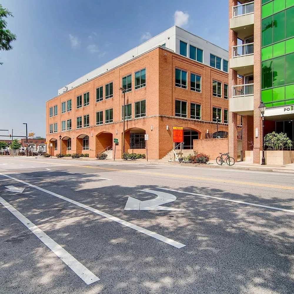 Woody Harrelson Eco-hotel