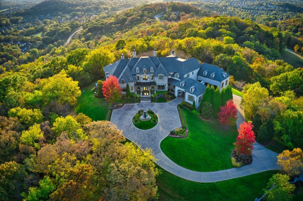 Dave Ramsey’s Former Tennessee Mansion